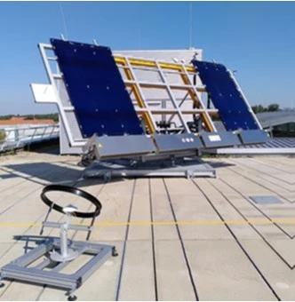 Isolierglaskollektoren auf dem Solartracker der Technischen Hochschule Ingolstadt